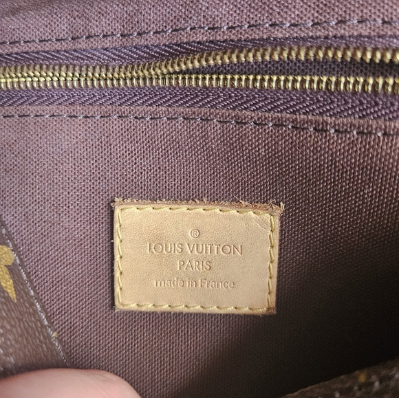 Authentic Louis Vuitton Menilmontant Messenger Cros Bag PM Brown Monogram Canvas - Picture 12 of 13